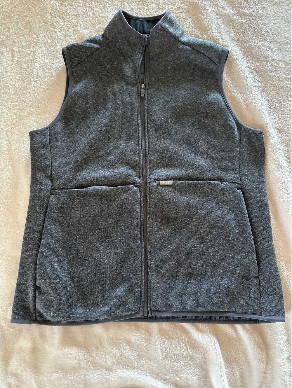 FIGS Gray On-Shift Fleece Outerwear Vest - Women's XL